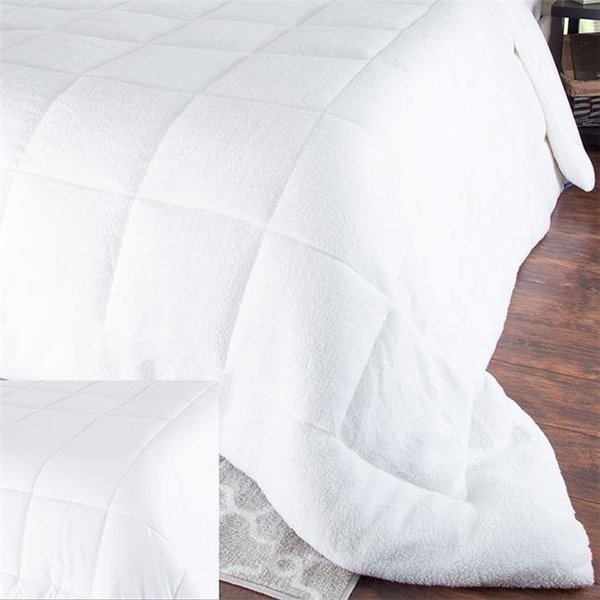 Trademark Trademark 64-23-K 1 x 92 x 106 in. Bluestone Oversized Reversible Down Alt Comforter with Sherpa - King 64-23-K